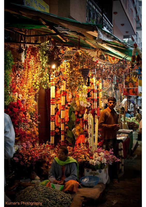 wybrać się na market kwiatowy w Bengalurze